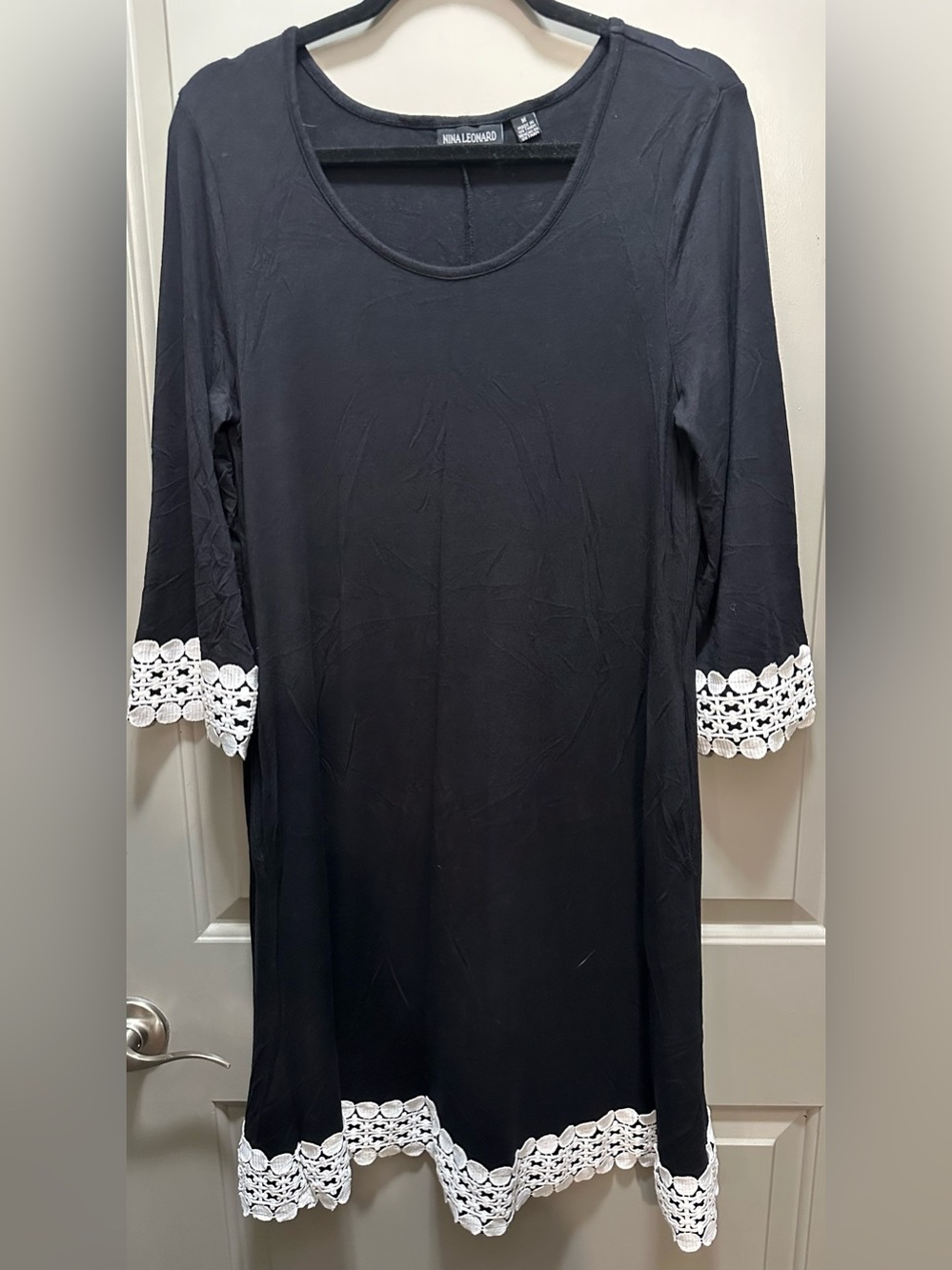 Nina Leonard Size M Black Knit Dress with White Trim EUC